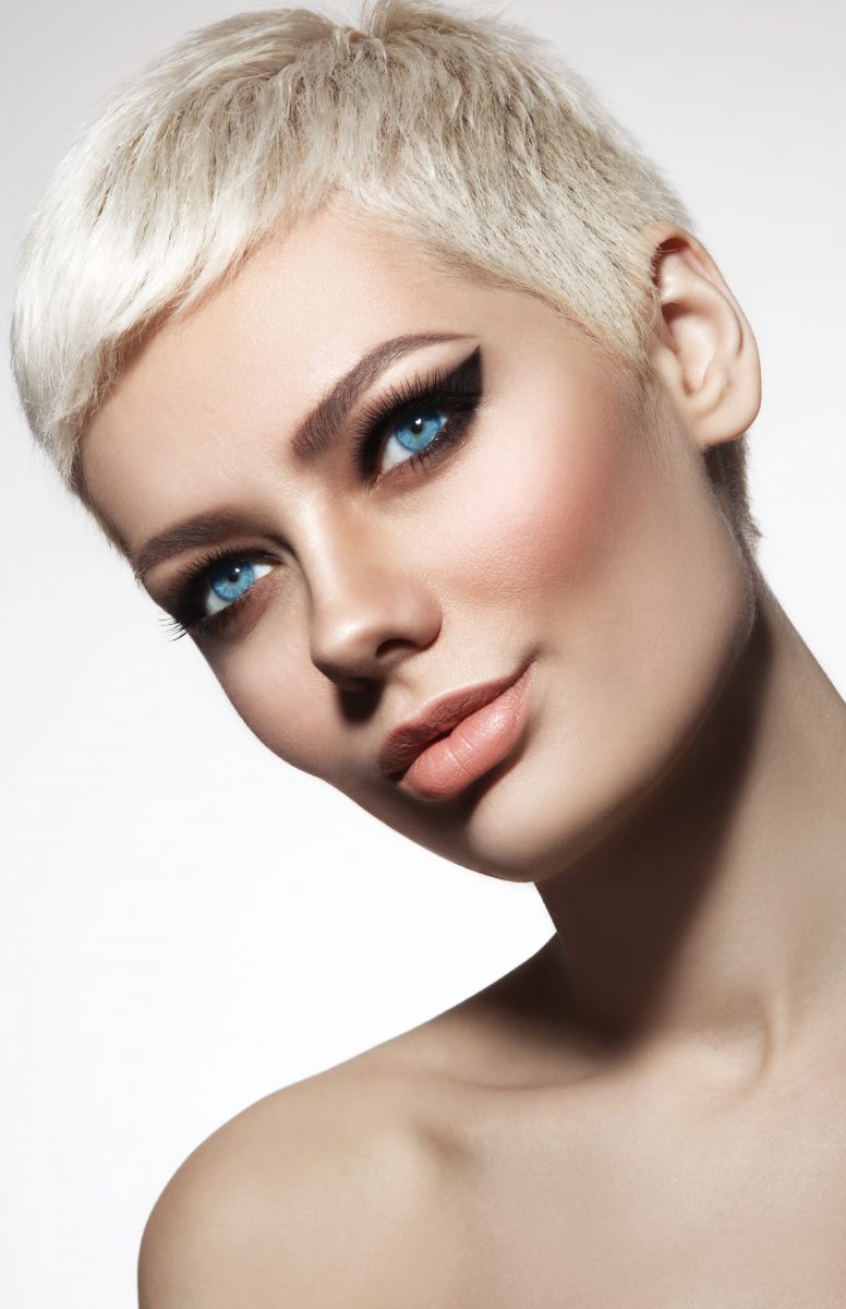 Pixie – cum să porți părul scurt cu stil?