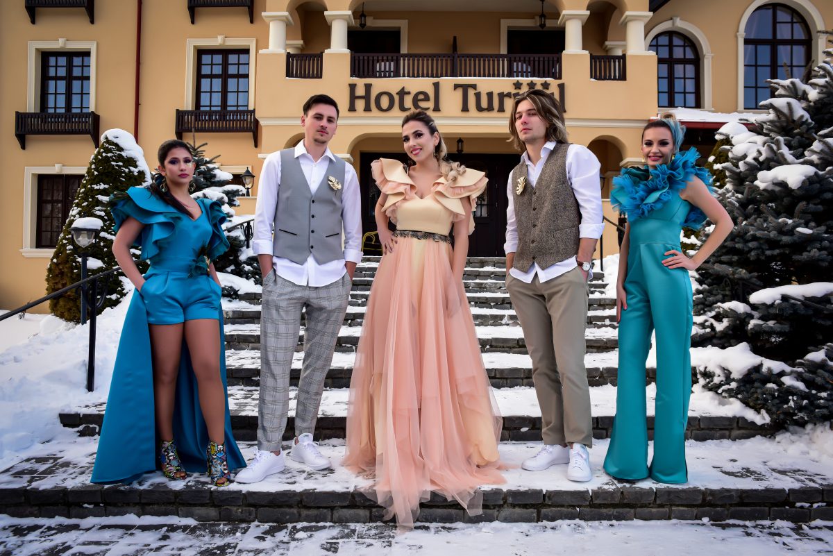 URBAN FAIRIES: coafuri SIMPLE și LEJERE în tendinte în acest sezon