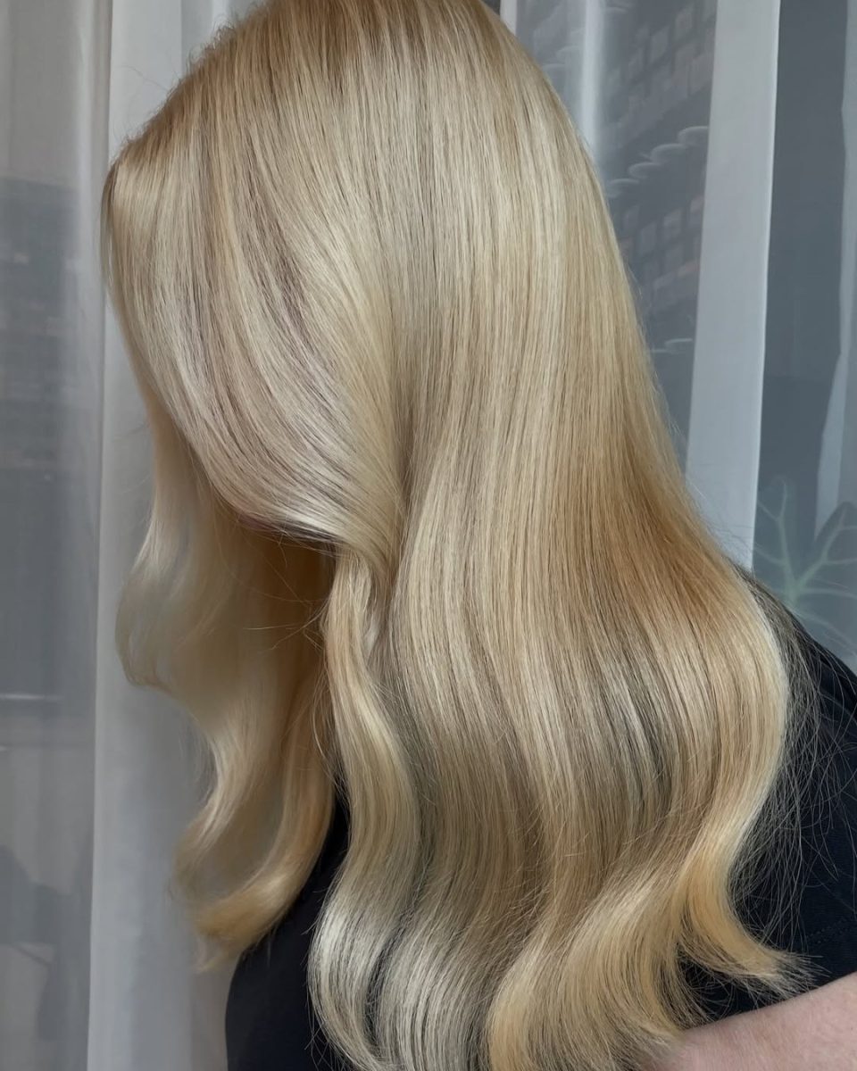 Nuanțele toamnei 2025: 7 culori de păr care domină sezonul