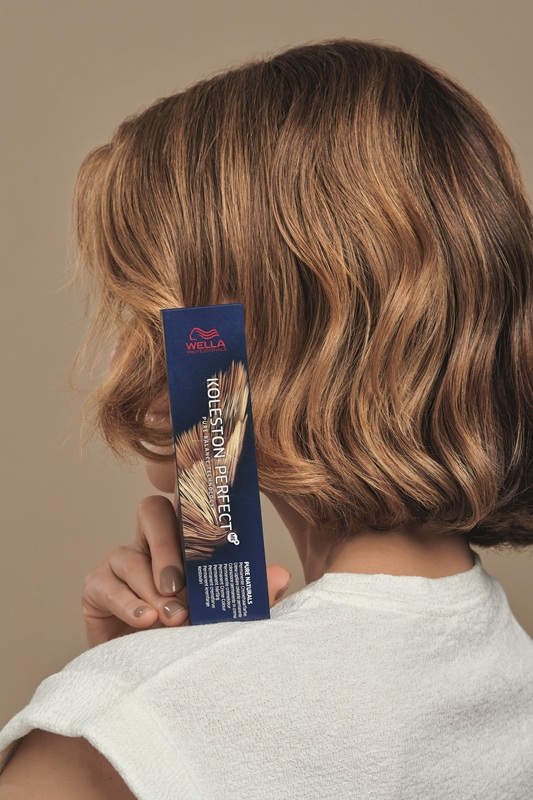 Contururi clare, personalitate puternică: părul scurt în prim-plan