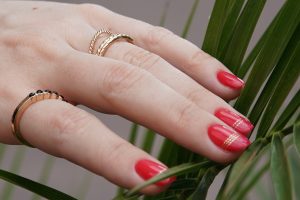 Pasiune în roșu – Red in the city by Mari Luca cu nuanțe din portofoliul #OPI