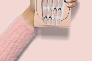 OPI lansează xPRESS/ON: primele unghii artificiale de la OPI